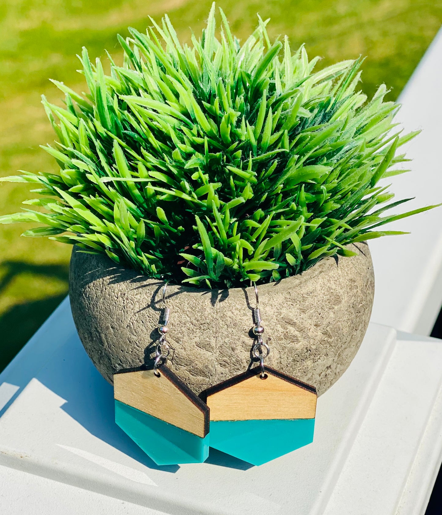 Natural wood/teal acrylic