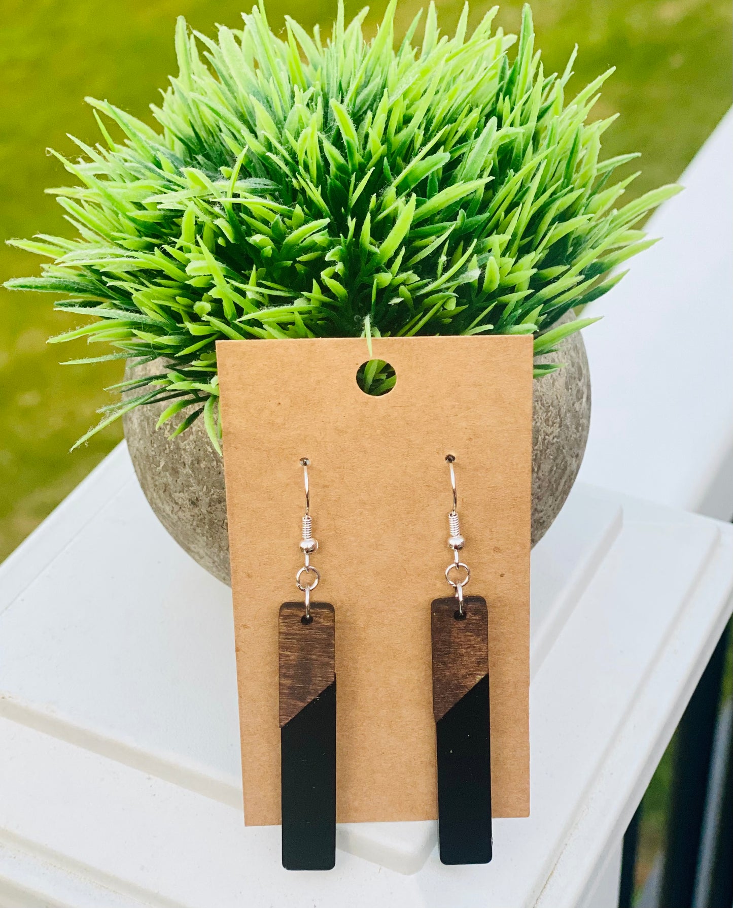 Dark walnut/black acrylic rectangles